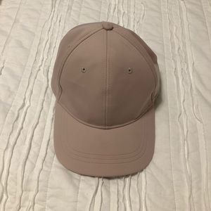 Lululemon women’s baseball hat